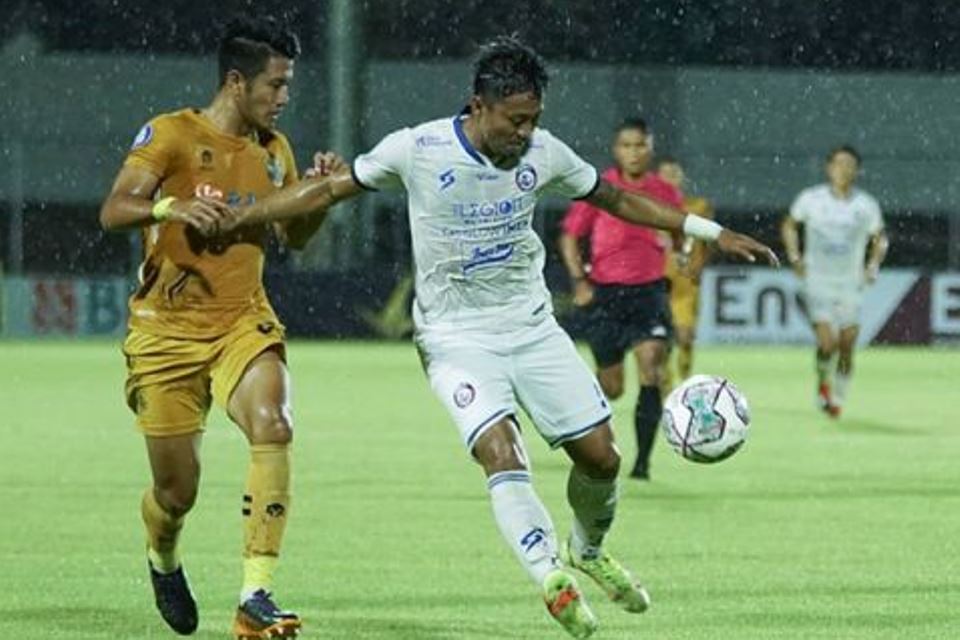 Arema Ungguli Bhayangkara FC, Persaingan Papan Atas BRI Liga 1 Semakin Sengit