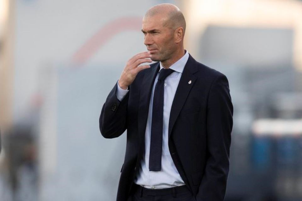 Daripada Latih PSG, Zidane Pilih Tangani Timnas Prancis