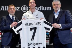 Dusan Vlahovic Tak Terbebani Jersey Nomor 7 Peninggalan Ronaldo