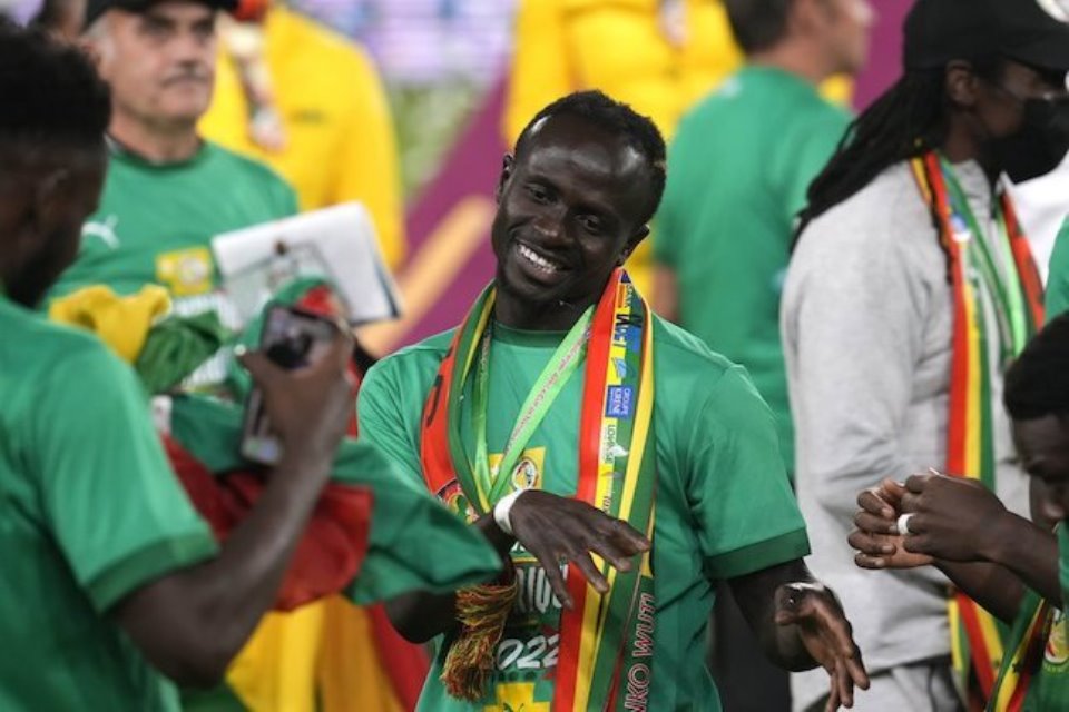 Sadio Mane Tak Usah Buru-Buru Balik ke Liverpool, di Senegal Saja Dulu