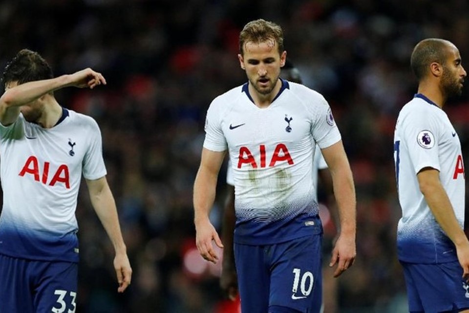 Tottenham Belum Kompetitif, Conte Minta Fans Realistis Saja