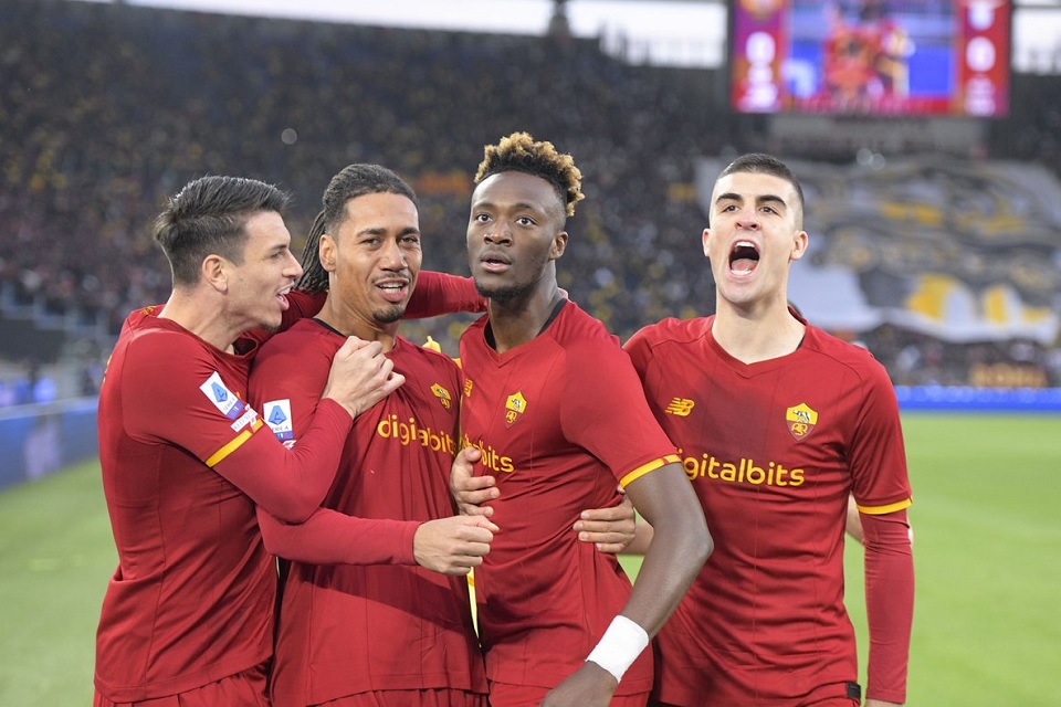 AS Roma Kalahkan Lazio Dengan Skor Telak Tiga Kosong