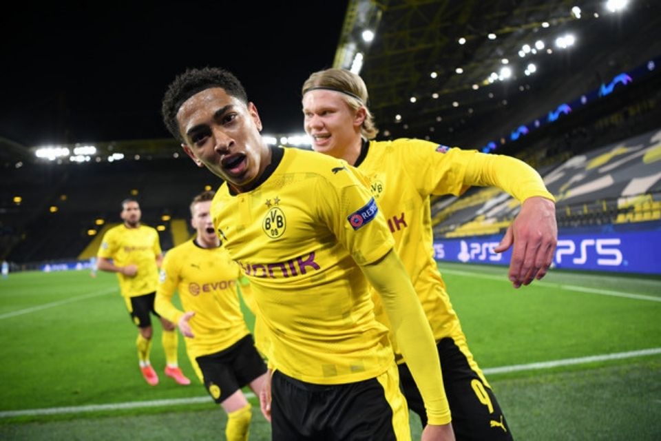 Gelandang Borussia Dortmund, Jude Bellingham, Dilaporkan ‘Membuat Gugup’ Rekan Satu Timnya
