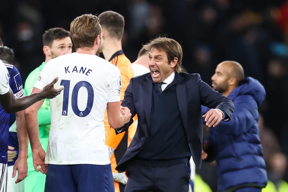 Nyaman Dilatih Conte, Harry Kane Putuskan Bertahan di Tottenham