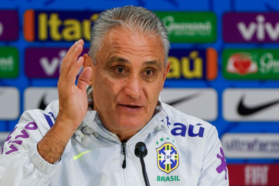 Pelatih Timnas Brasil Sedih Diberitakan Bakal Tangani Arsenal