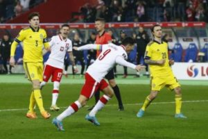Lewandowski dan Piotr Zielinski Antarkan Polandia ke Piala Dunia 2022 Qatar