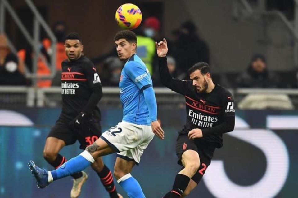 Sama-Sama Labil, Laga Napoli vs AC Milan Bukan Laga Penentu Scudetto