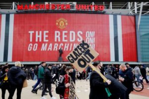 Survei Membuktikan; Bos Man United Paling Tidak Disukai Para Fans