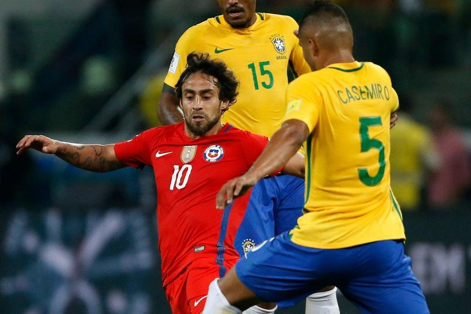 Brasil vs Chili: Selecao Bantai Chili