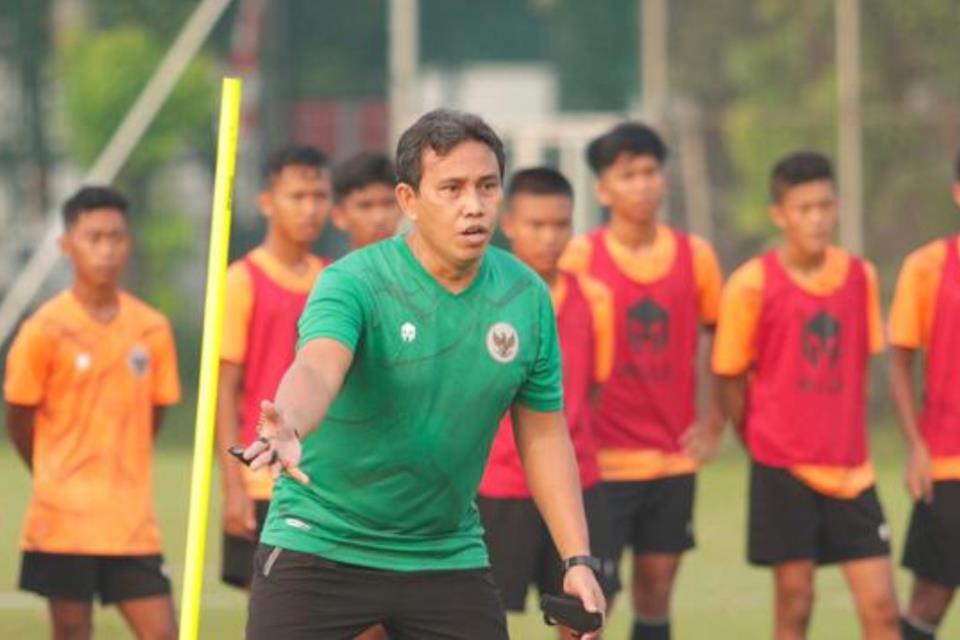 Panggil 40 Pemain, Bima Sakti Mulai Pemusatan Latihan Timnas U-16 di Bulan Ramadhan