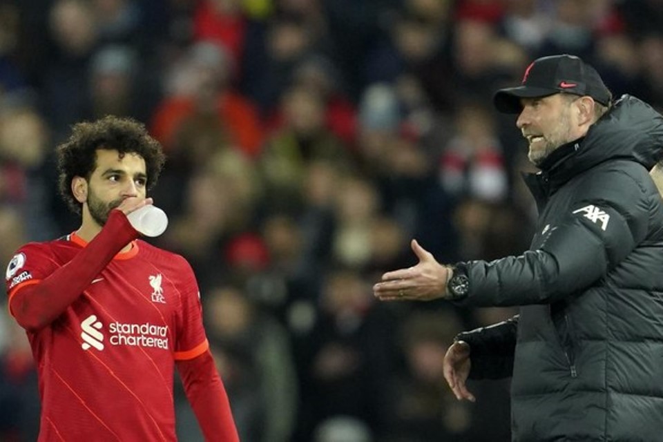 Tuntut Gaji Besar, Mo Salah Diminta Bantu Liverpool Dulu Kalahkan Man City