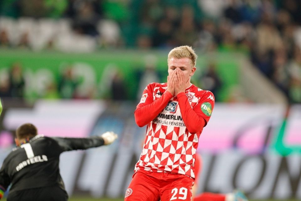 Kalah dari Wolfsburg, Suporter Mainz 05: Berhenti Buat Kami Bangga!