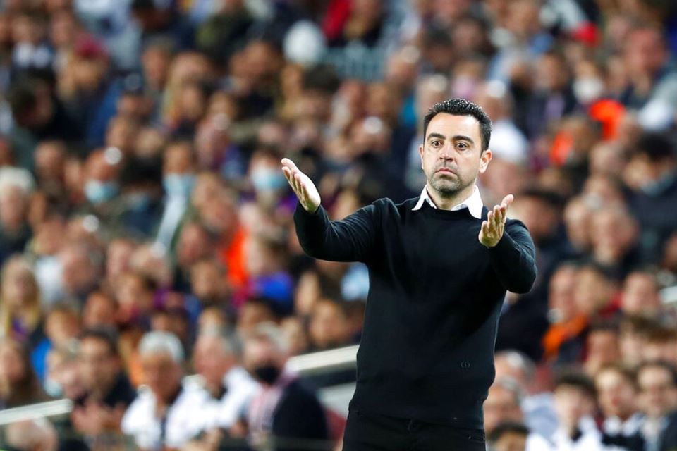 Xavi butuh Waktu Kembalikan Permainan Barcelona