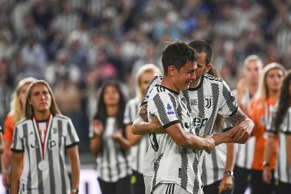 Dipenuhi Isak Tangis, Perpisahan Haru Dybala dengan Juventus