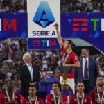 Zlatan Ibrahimovic Dedikasikan Gelar Scudetto AC Milan Untuk Mino Raiola