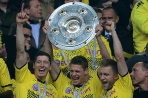 Bayern Munich Sedang Bermasalah, Momentum Dortmund Bangkit?