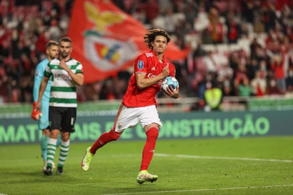 Brooks Benfica