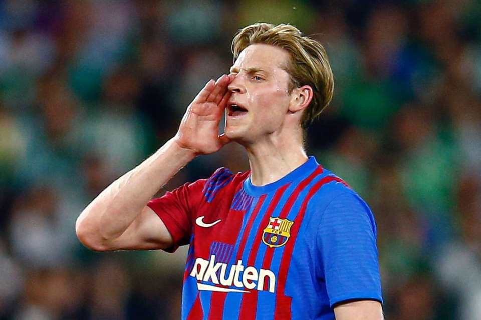 Jika Terima Tawaran Man United, De Jong Akan Catatkan Rekor di Barcelona