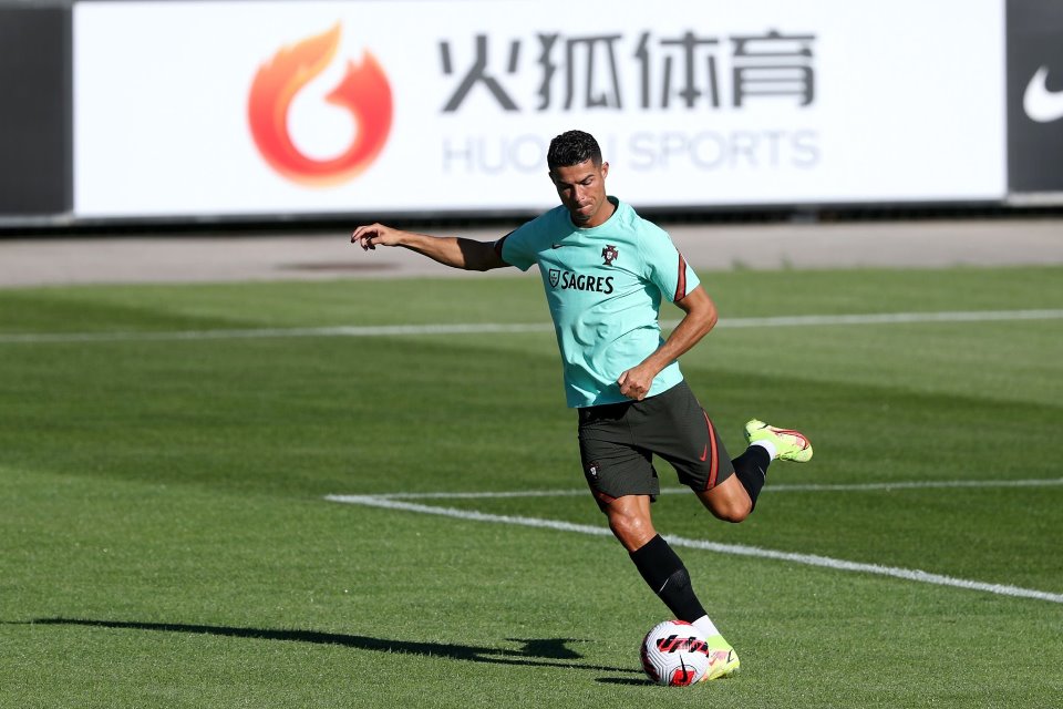 Absen Latihan di Man United, Ronaldo Malah Hadir di Sesi Latihan Timnas Portugal