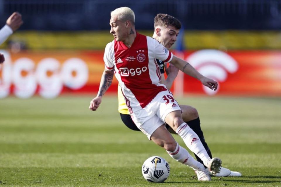 Ajax Pastikan Transfer Antony ke Manchester United Batal