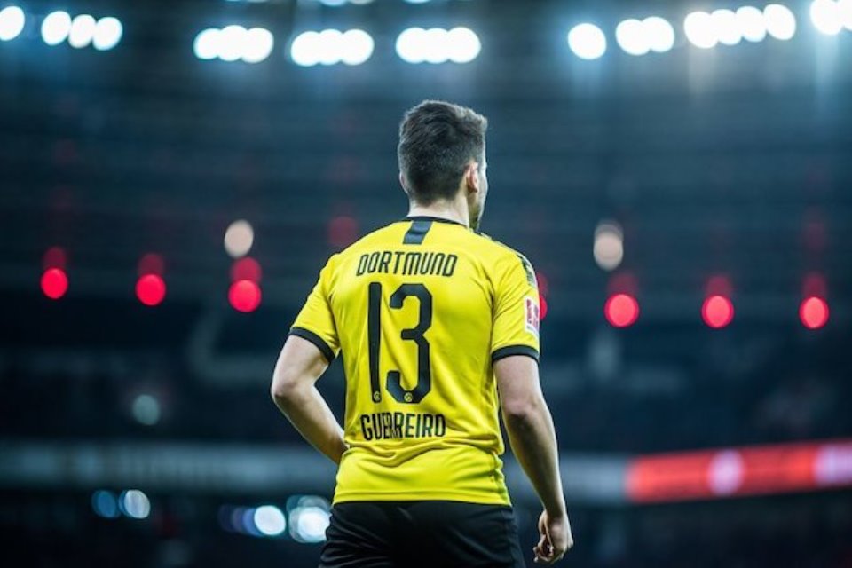 Guerreiro Tegaskan Bertahan di Borussia Dortmund Meski Tanpa Kejelasan Masa Depan