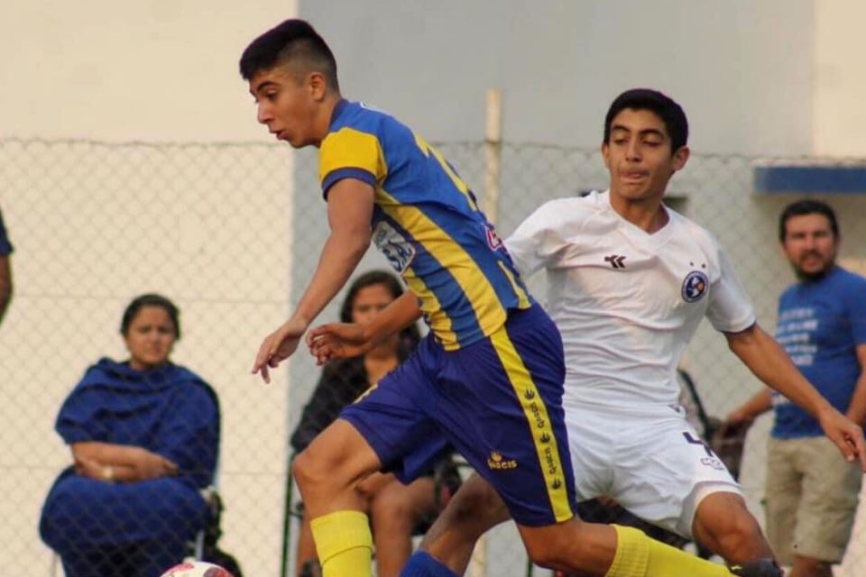 AC Milan Kalahkan Barcelona dalam Perburuan Wonderkid Uruguay