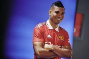 Biar Sukses di Man United, Casemiro Janji Secepatnya Belajar Bahasa Inggris