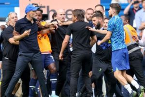Chelsea vs Tottenham: Tuchel Nyaris Adu Jotos Dengan Conte