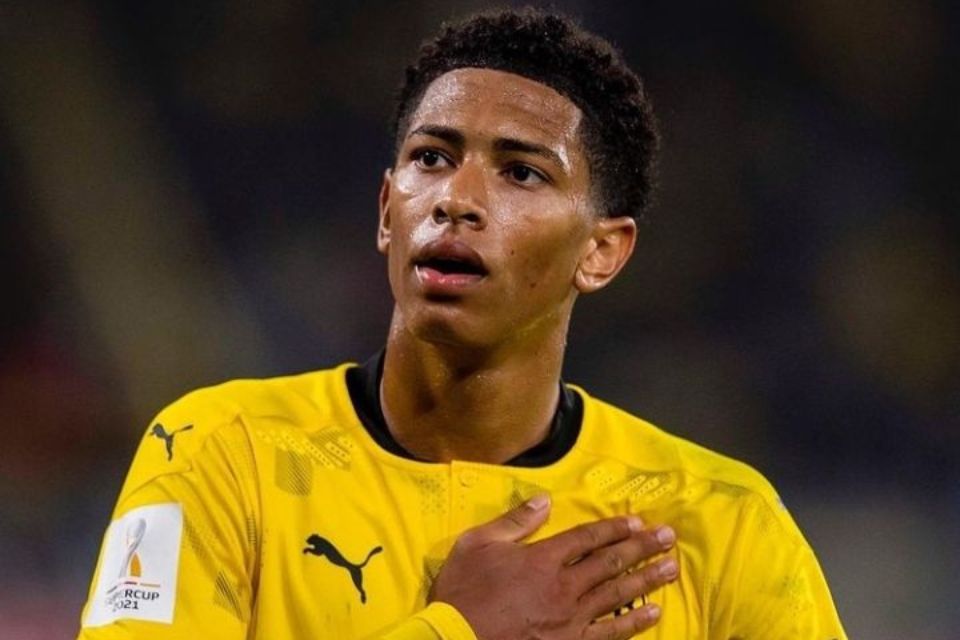 Jude Bellingham Siap Pegang Ban Kapten Dortmund