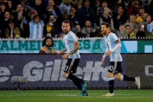 Saran Aguero Kepada Otamendi: Jangan Ganggu Messi atau Kubunuh Kau!