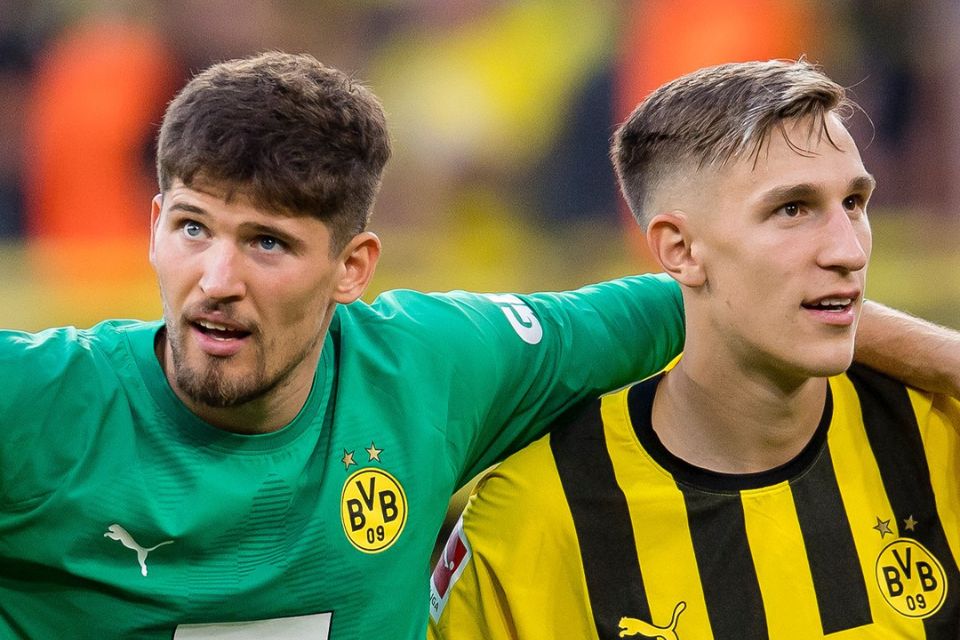 Demi Yellow Wall Dortmund, Nico Schlotterbeck Tahan Rasa Sakit