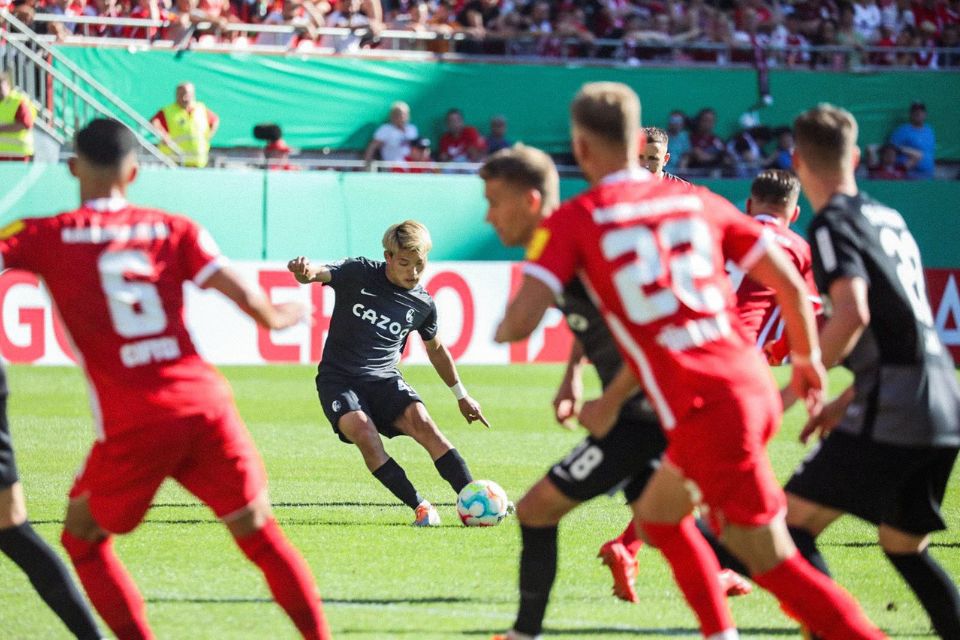 Messi Asal Jepang Ini Langsung Bagus di SC Freiburg, Tidak Salah Beli?