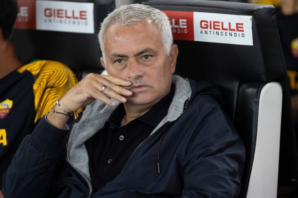 AS Roma Dilibas 0-4, Mourinho: Serangan Balik Udinese Efektif Betul
