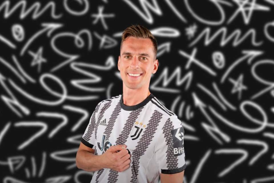 Arkadiusz Milik Merasa Sangat Keren Kenakan Jersey Juventus