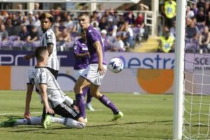 Fiorentina Paksa Juventus Berbagi Poin Di Stadio Artemio Franchi
