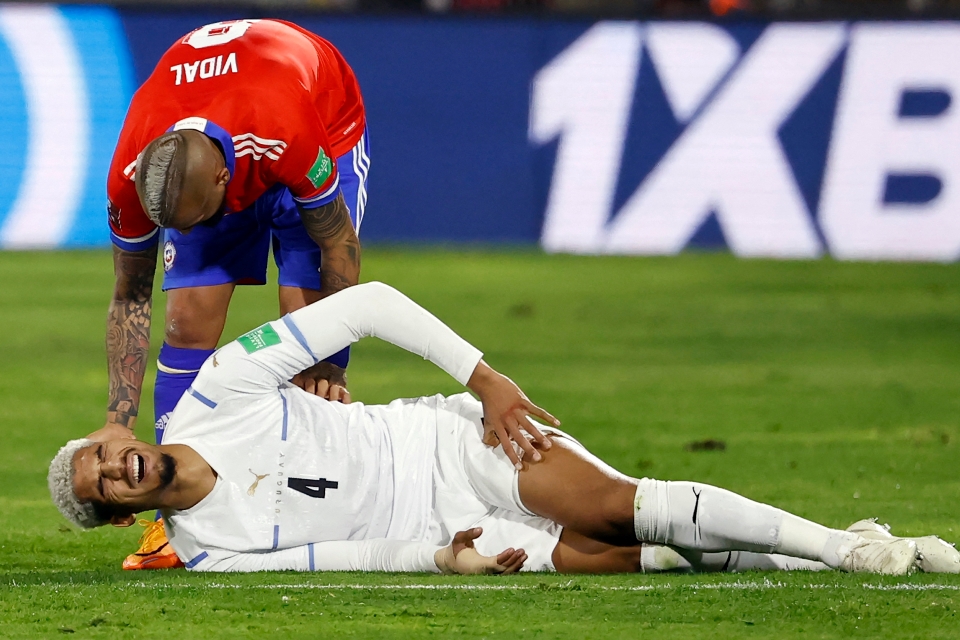 Harus Naik Meja Operasi, Ronald Araujo Dipastikan Absen pada Piala Dunia Qatar 2022