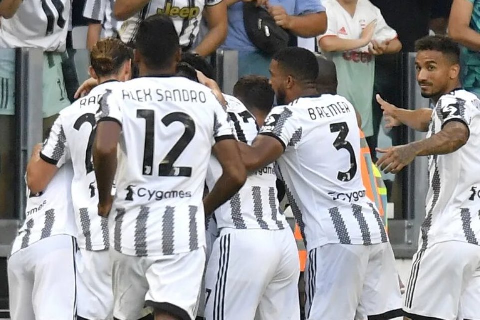Allegri Puas dengan Komposisi Skuat Juventus