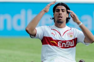 Lahm, Khedira, dan Gentner Resmi Gabung VfB Stuttgart