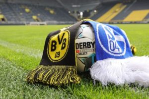 Kiper Schalke 04 Yakin Suporter Dortmund Bisa Buatnya 'Terbunuh'