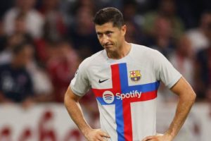 Barca Kalah dari Bayern, Lewandowski Keluar dari Stadion Lebih Cepat