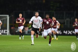 Pioli Akui AC Milan Payah di Depan dan Belakang