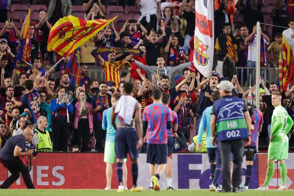 Kalah dari Bayern, Fans Barcelona Teriakan Nama Messi