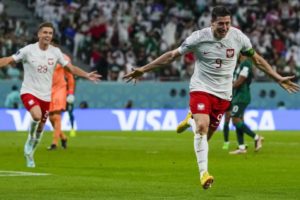 Argentina vs Polandia: Menanti Duel Sengit Messi vs Lewandowski