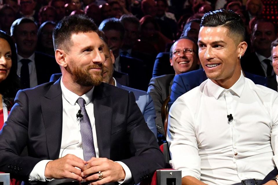 Bisa Tingkatkan Bisnis, Pemerintah Arab Saudi Mau Messi dan Ronaldo Main di Liganya!