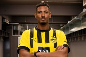 Kabar Buruk bagi Dortmund! Sebastien Haller Harus Kembali ke Meja Operasi