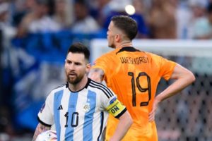 Cerita Wout Weghorts Soal Ribut-Ribut Dengan Messi