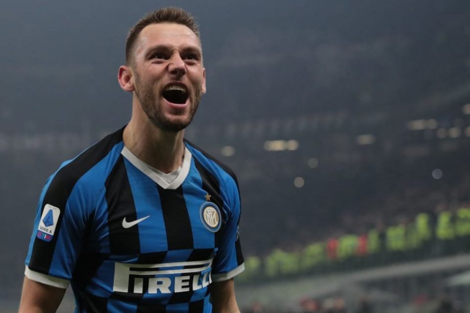 Inter Milan Tawari Stefan De Vrij Kontrak Baru Berdurasi 2 Tahun