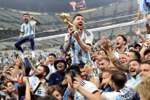 Kehebatan Messi Tak Bisa Dibandingkan Dengan Maradona