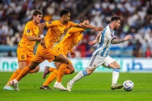 Messi: Argentina Bisa Melaju Hingga Semifinal Berkat Dukungan Maradona