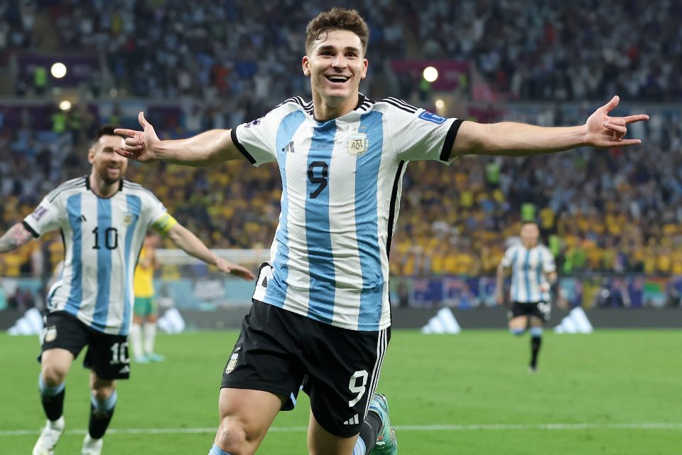 Performa Julian Alvarez di Piala Dunia 2022 Mengejutkan Messi